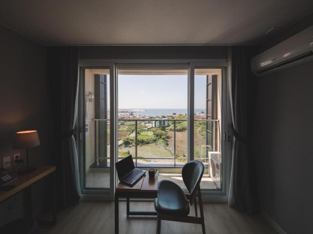 Sallys Jeju Hotel Exterior foto